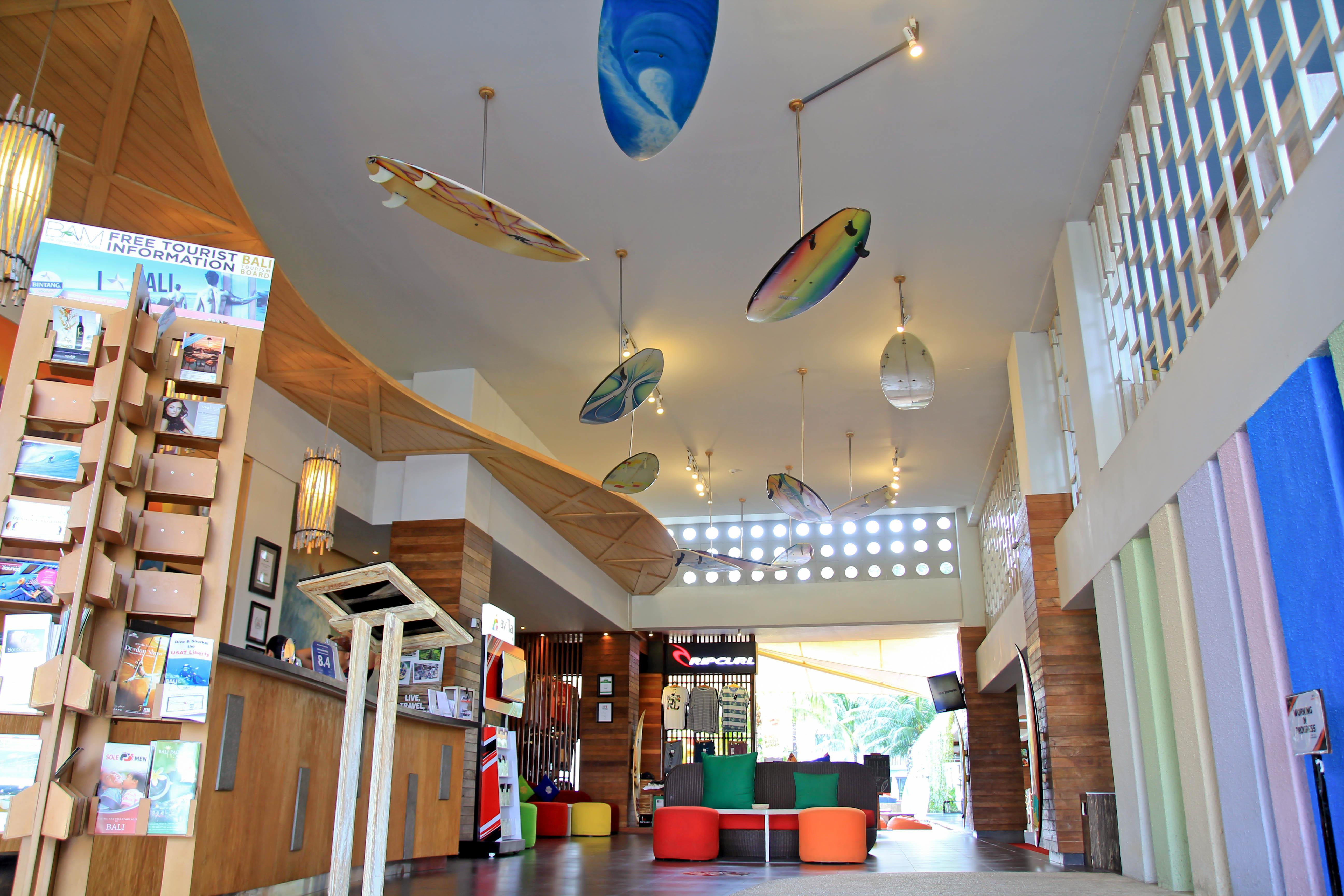 Bliss Surfer Hotel By Tritama Hospitality Legian Kültér fotó